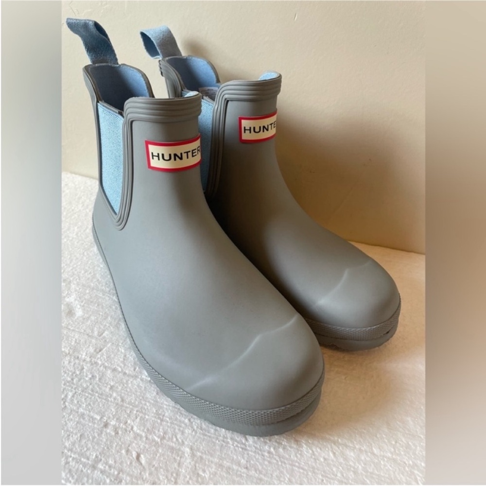 NEW✨Hunter Original Chelsea
Rain boots size US 7